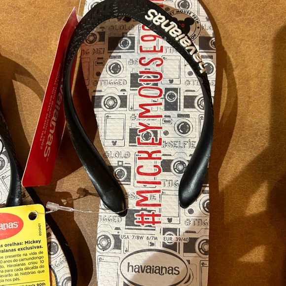 NWT: Unisex Havaianas Mickey Flip Flops (7/8 Women, 6/7 Men) - Picture 4 of 4